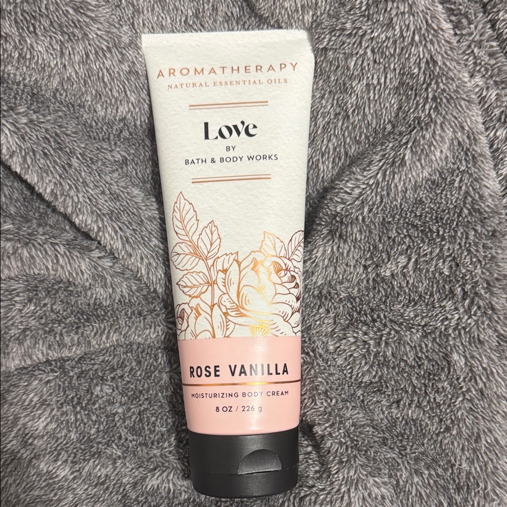 Bath & Body Works Rose Vanilla Moisturizing Body Cream - Pink and Gold Accents